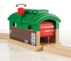 BRIO Lokschuppen Mit Tor 5 BRIO Lokschuppen Mit Tor -Brio Verkaufsgeschäft 2253174 03
